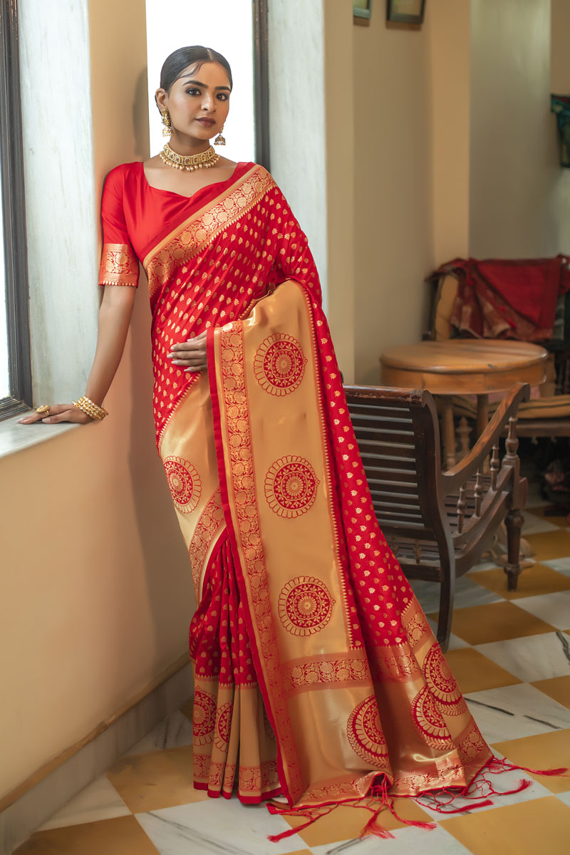 Picture of Red Banarasi Silk Jacquard Woven Saree with Blouse