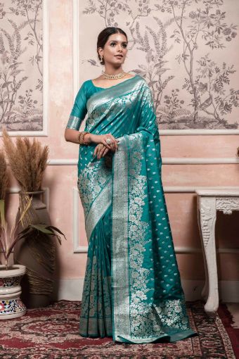 Picture of Rama Green Banarasi Silk Blend Jacquard Woven Saree with Blouse